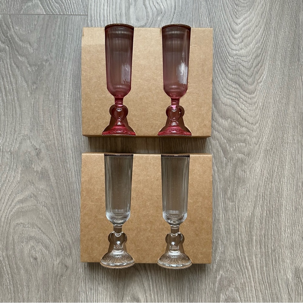 🆕 Elegant Pink & Clear Heart Glass Champagne Flutes - 4 total